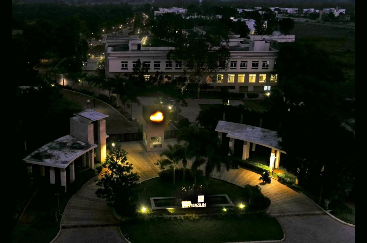 Spree Resort At Century Wintersun Dod Ballāpur Εξωτερικό φωτογραφία